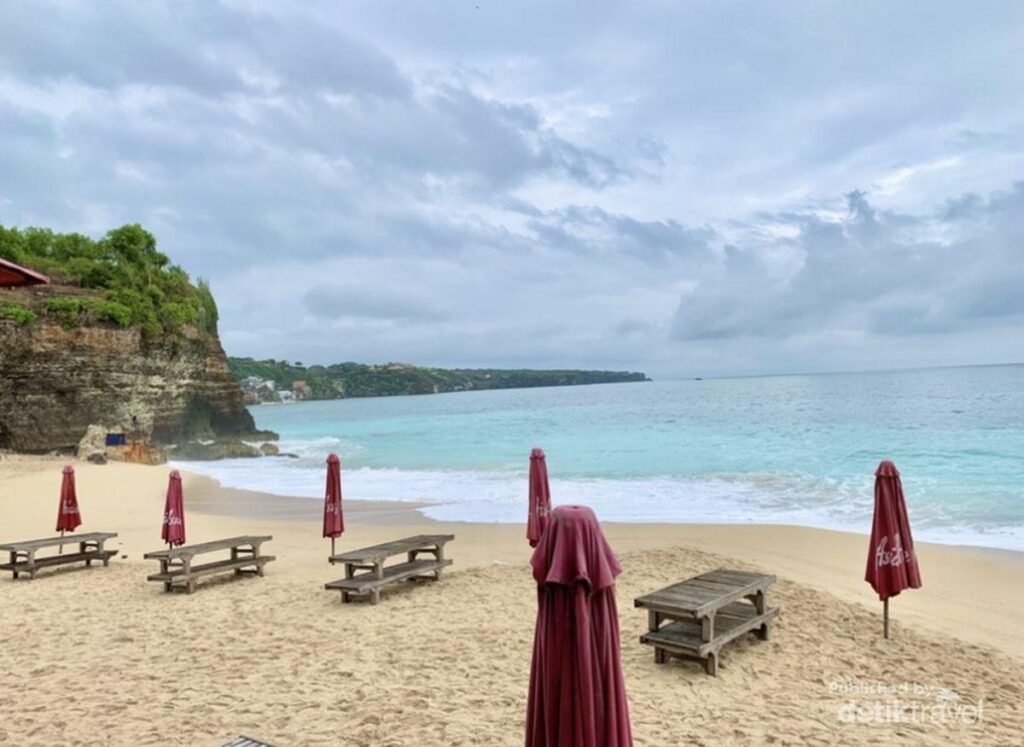 Pandawa Beach Overview