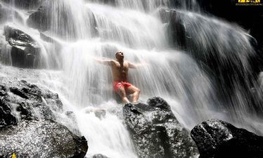 Kanto Lampo Waterfall