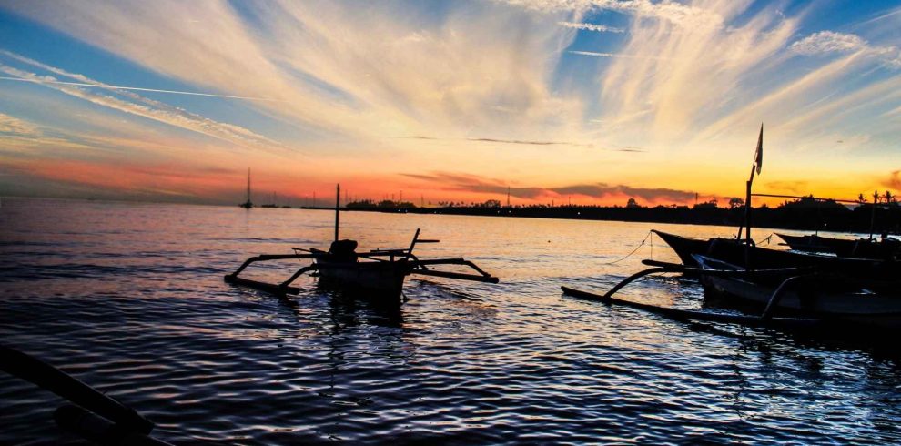 Lovina Sunrise View, Lovina Dolphine Tour, Bali Lovina Tour