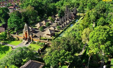 Taman Ayun Temple