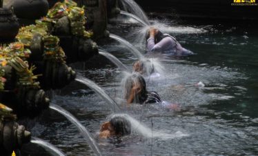 Tirta Empul Temple Purification